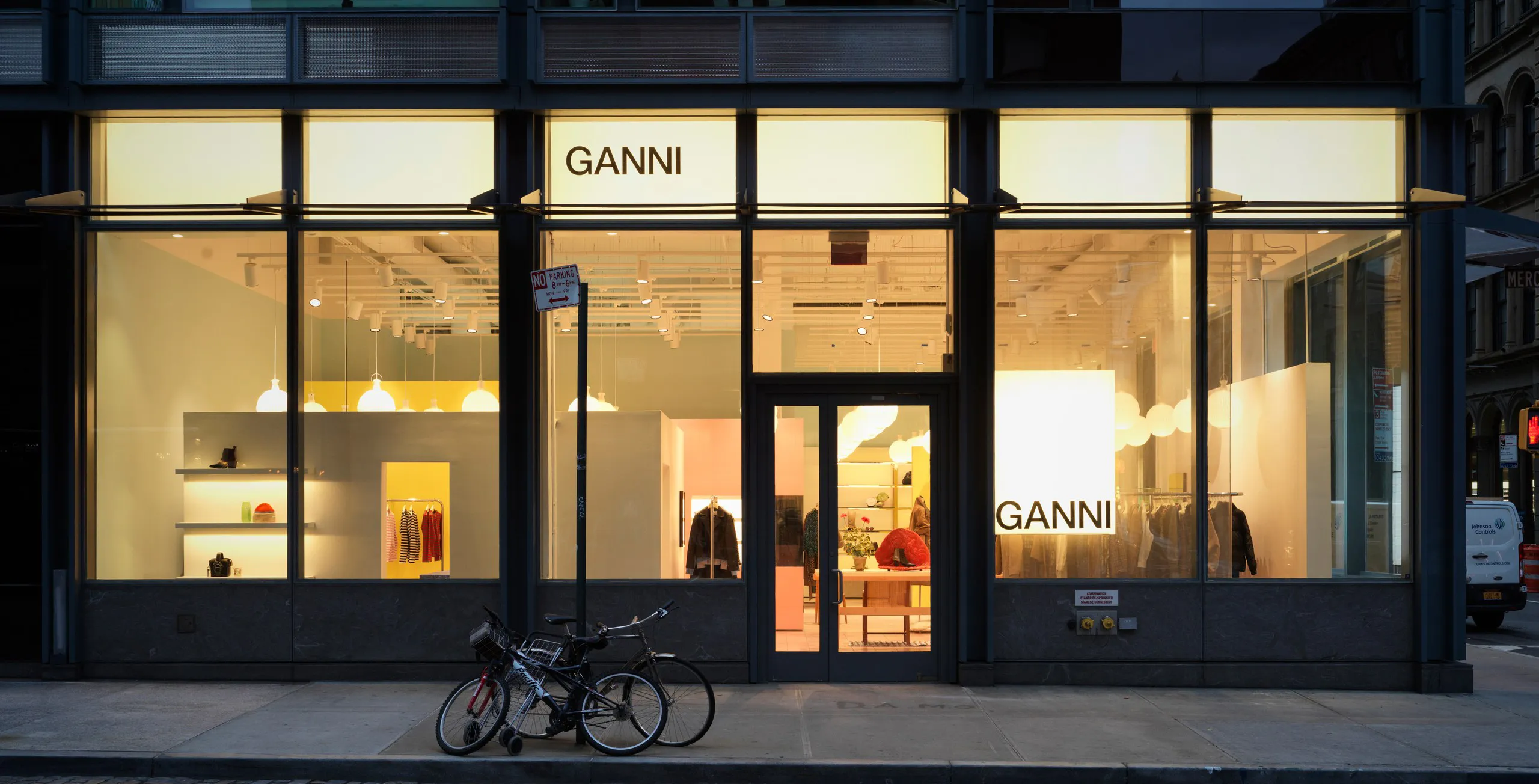 Banner 1 1 - GANNI Outlet Australia